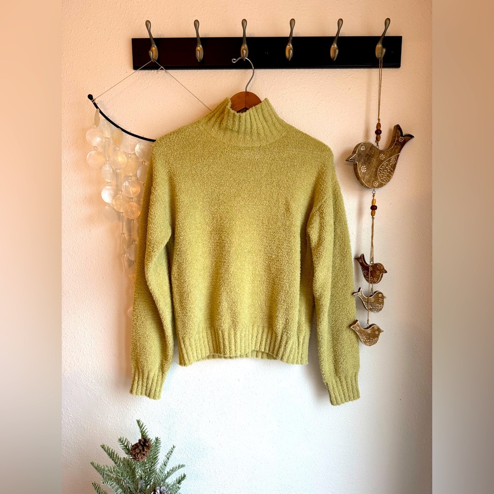 NA-KD High Neck Citron Green Long Sleeved Sweater Size Small